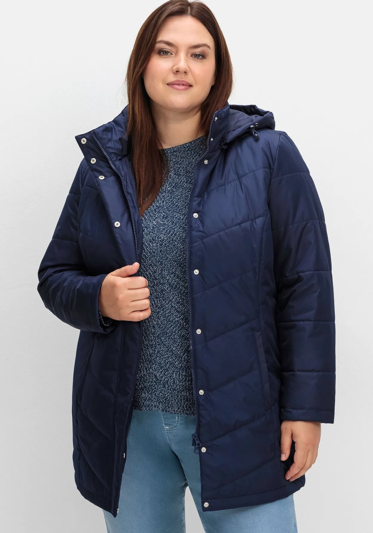 Steppjacke mit abnehmbarer Kapuze<sheego New