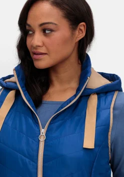 Steppweste mit Kapuze und Kontrastdetails<sheego Sale