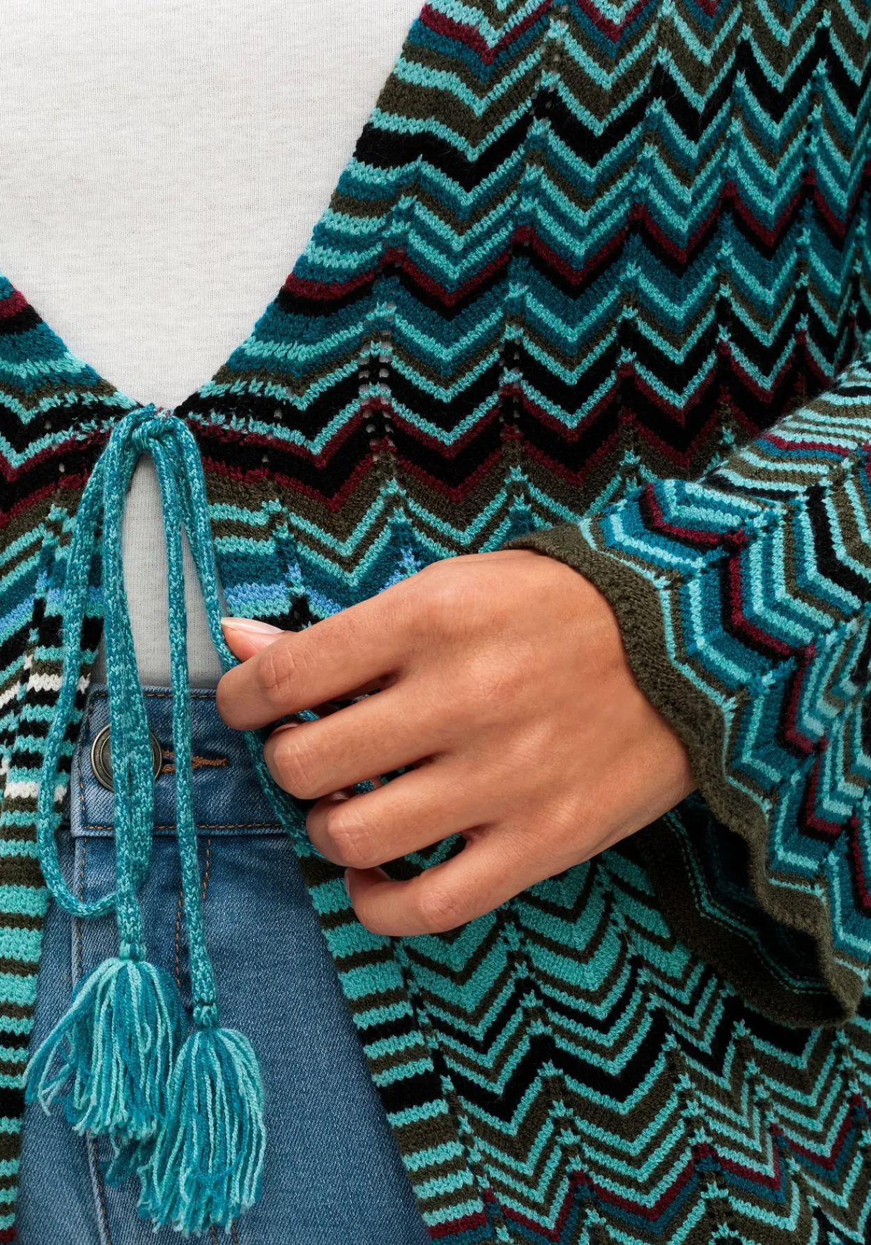 Strickjacke mit Trompetenärmeln, im Zickzackmuster<sheego Clearance