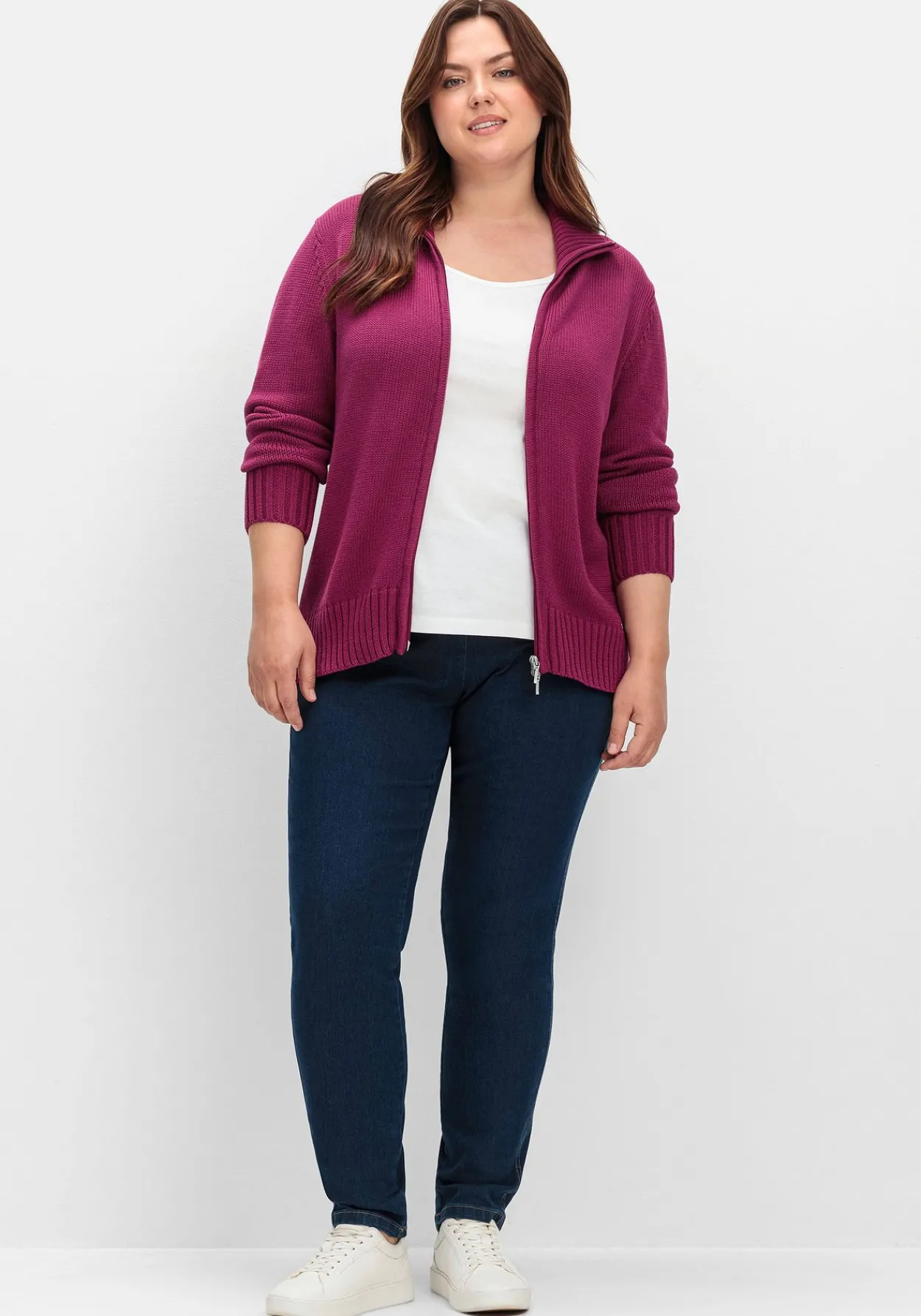 Strickjacke mit Troyerkragen und 2-Wege-Zipper<sheego New