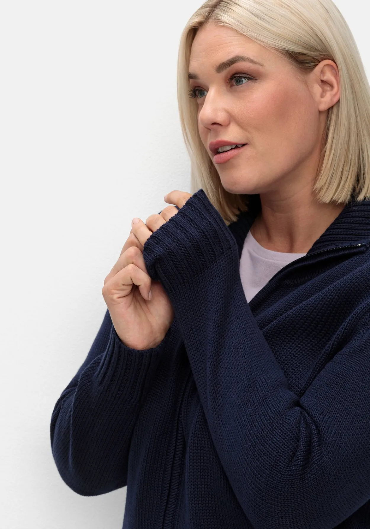 Strickjacke mit Troyerkragen und 2-Wege-Zipper<sheego Outlet