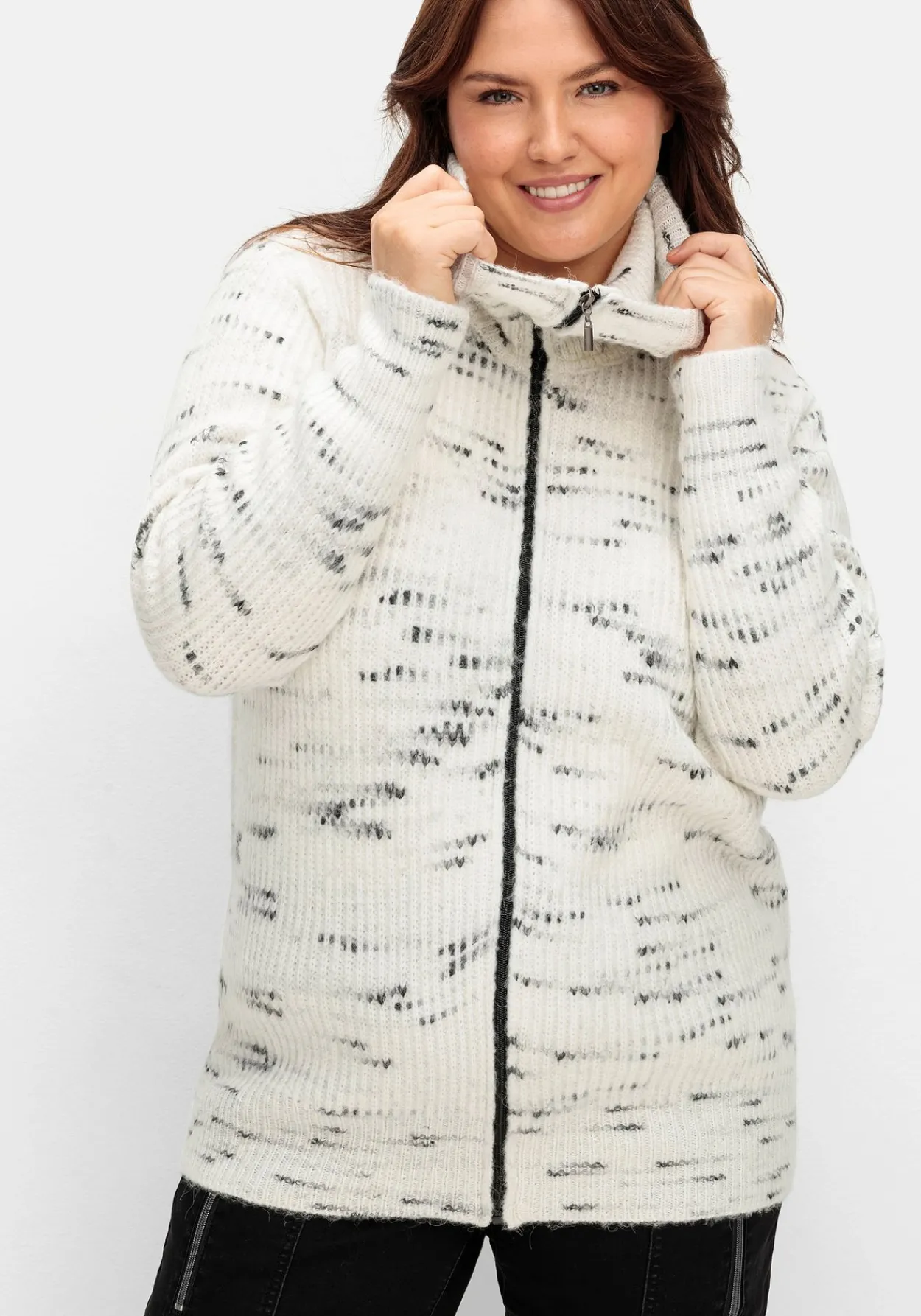 Strickjacke mit Troyerkragen und Reißverschluss<sheego Outlet