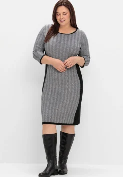 Strickkleid im Fischgrätmuster, mit Kontrastdetails<sheego Hot