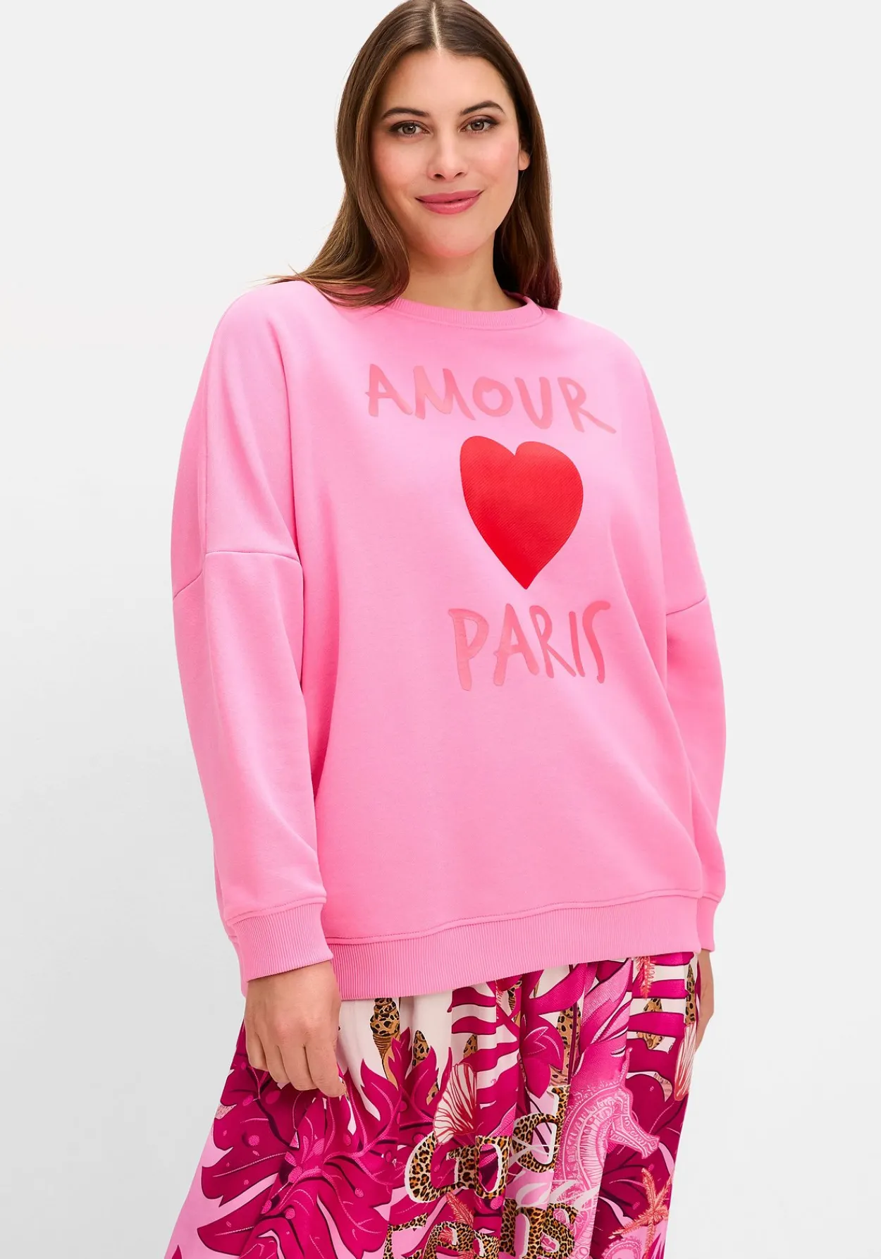 Sweatshirt mit Frontdruck und Rundhalsausschnitt<sheego loves miss goodlife Best