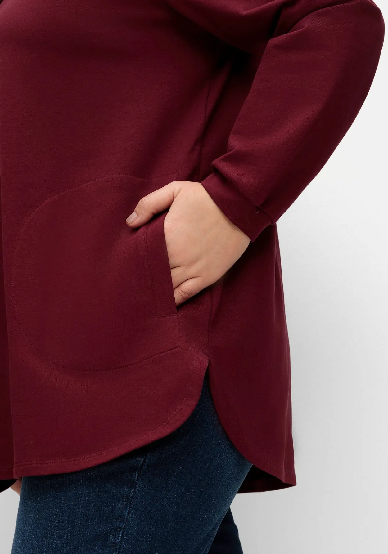 Sweatshirt mit hohem Kragen und Tunnelzug<sheego Sale