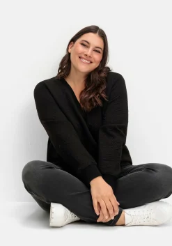 Sweatshirt mit Steppmuster und V-Ausschnitt<sheego Hot