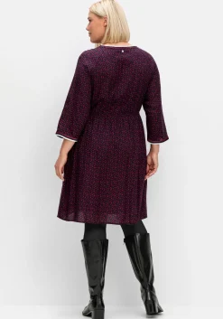 Tailliertes Kleid mit Alloverprint und kurzer Knopfleiste<sheego Outlet