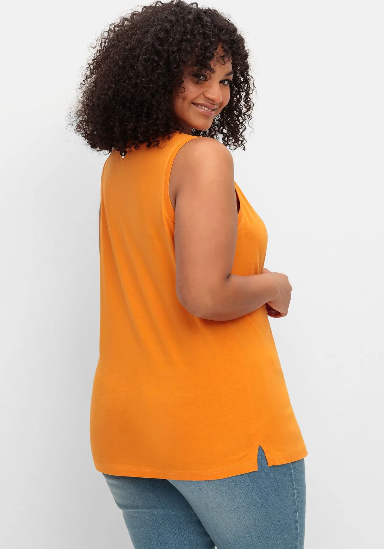 Tanktop mit V-Ausschnitt und Zierknopfleiste<sheego Discount