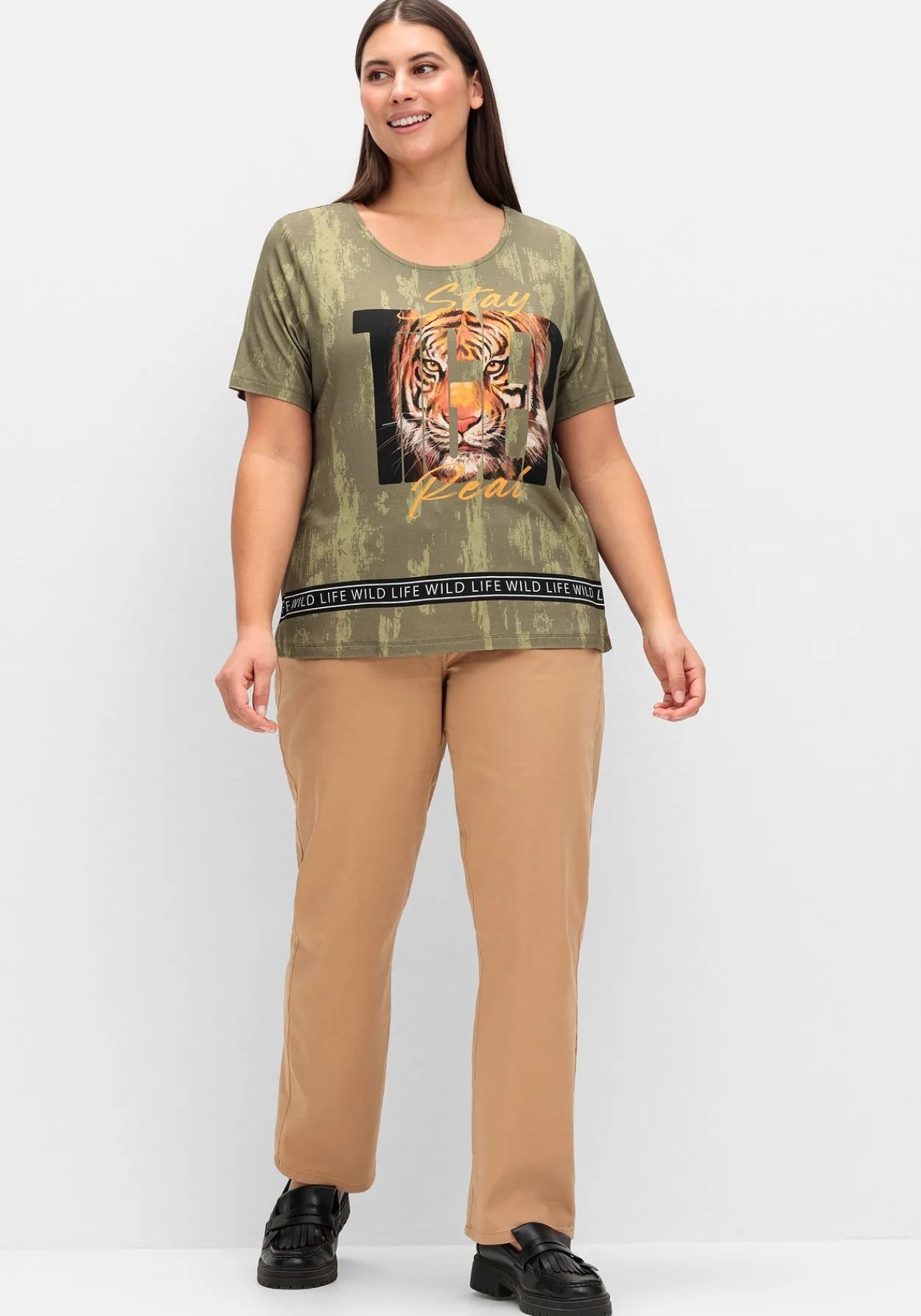 T-Shirt mit Animal-Frontprint<sheego Hot