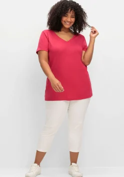T-Shirt mit V-Ausschnitt<sheego Fashion