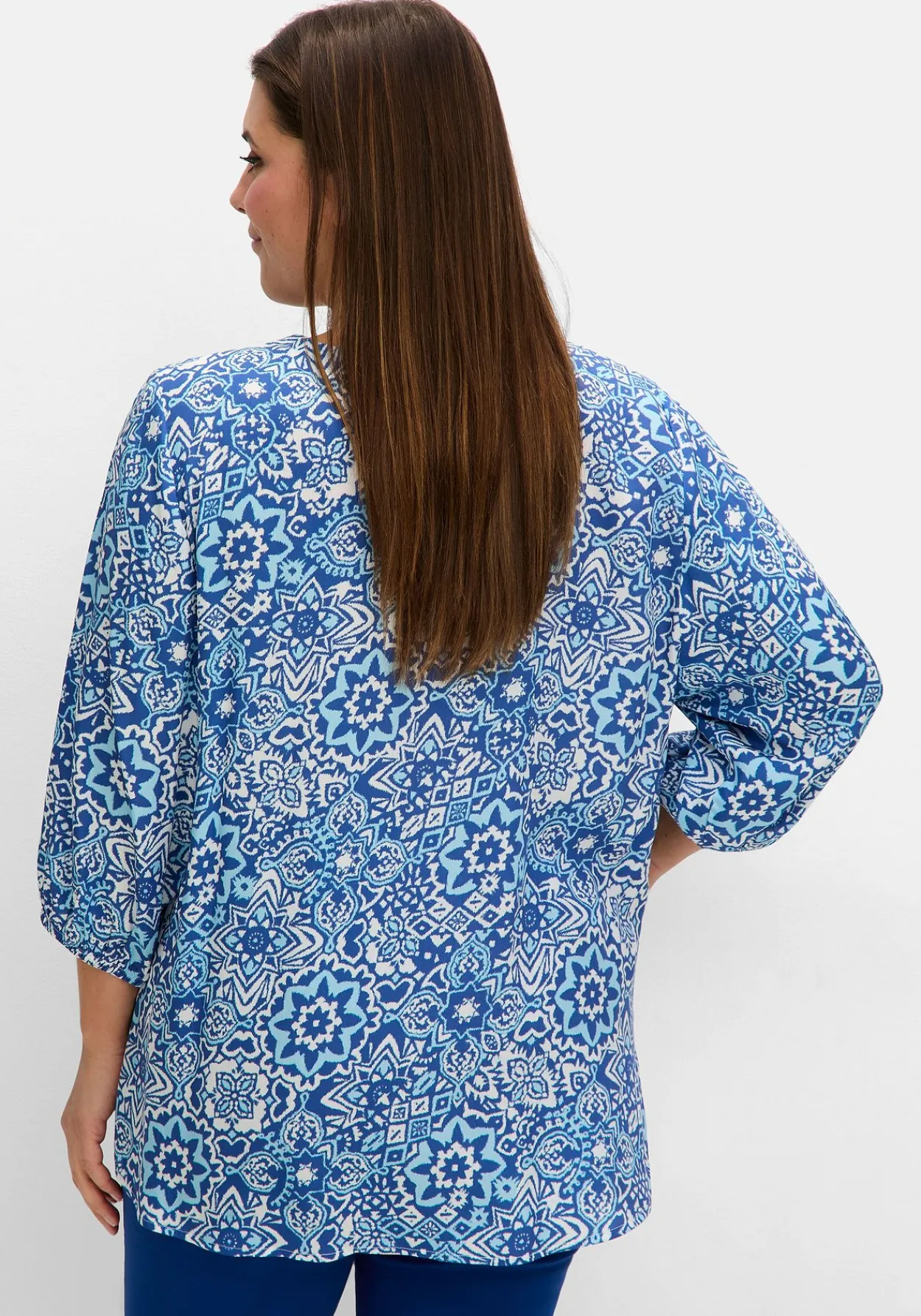 Tunika mit Alloverdruck und 3/4-Arm<sheego Discount