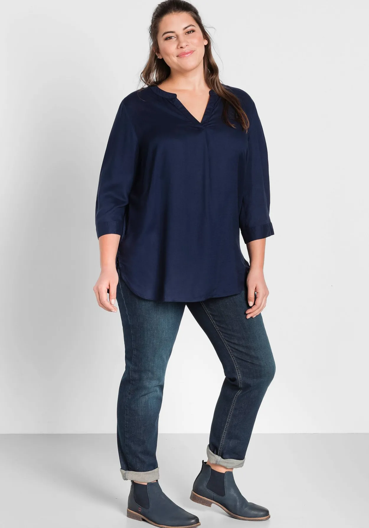 Tunika mit 3/4-Arm und gerundetem Saum<sheego Sale
