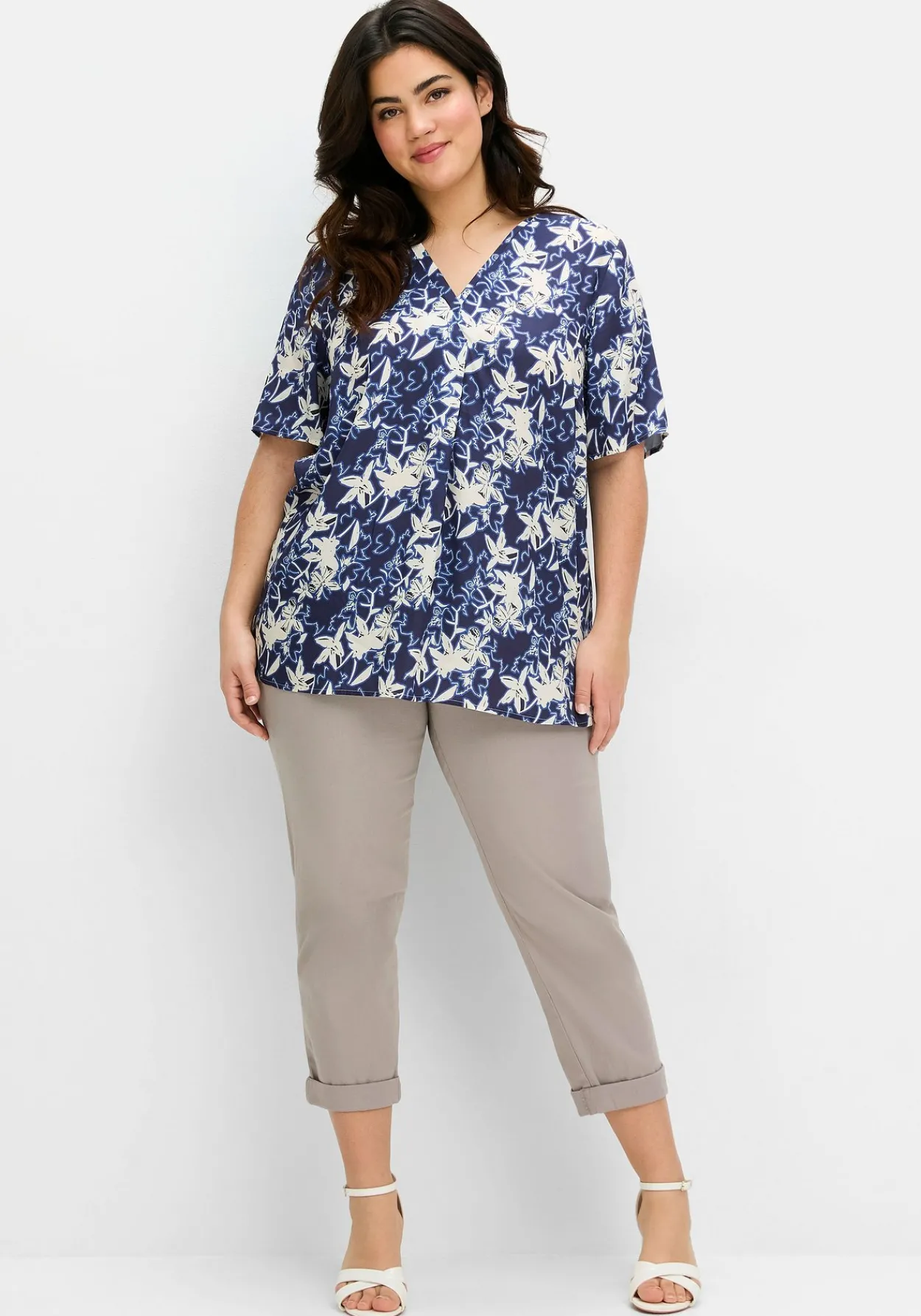 Tunika mit floralem Alloverdruck<sheego Outlet