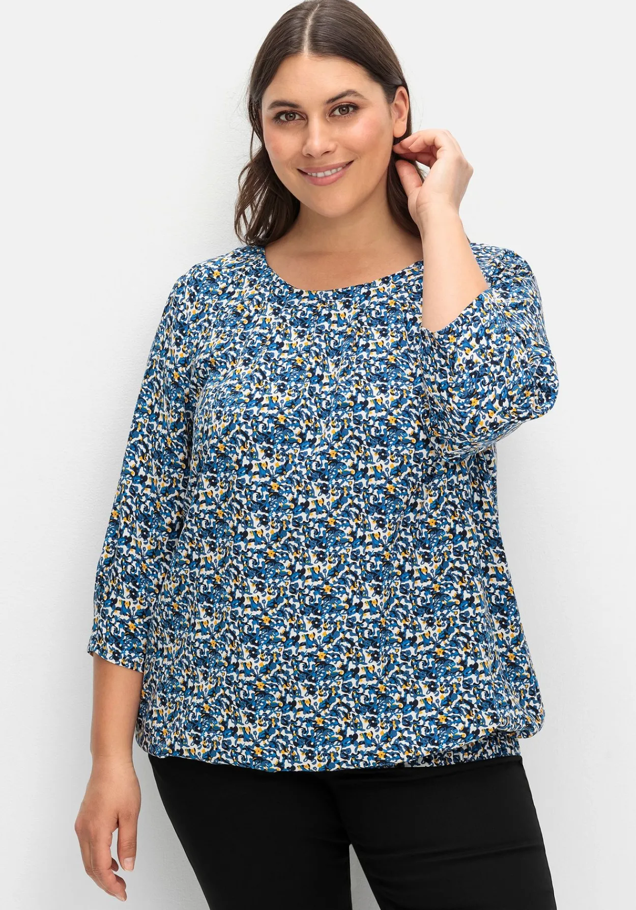 Tunika mit gelegten Falten und Minimalprint<sheego New