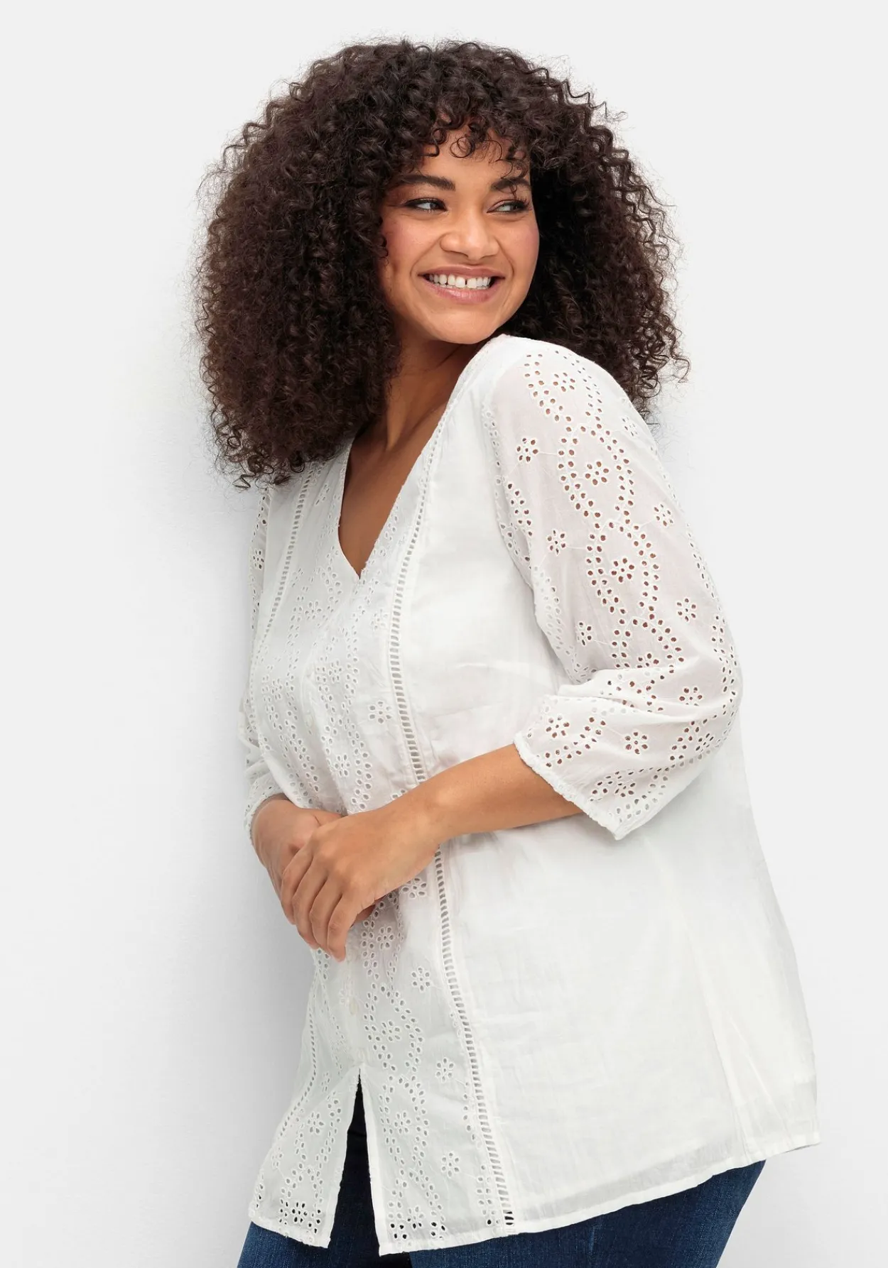 Tunika mit Lochstickerei, in leichter A-Linie<sheego by Joe Browns Sale