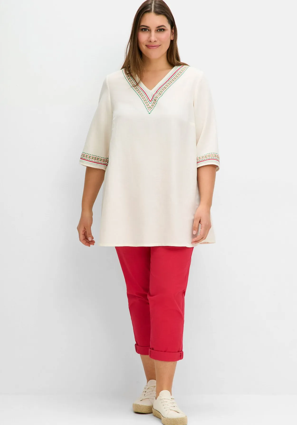 Tunika mit Stickereien, mit Leinenanteil<sheego Discount