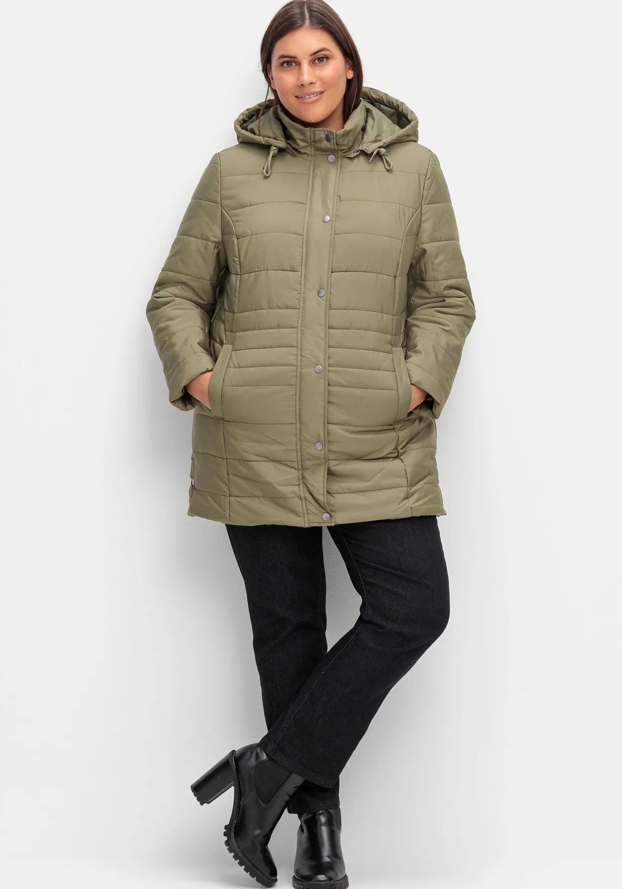 Warm wattierte Steppjacke mit Kapuze<sheego Sale