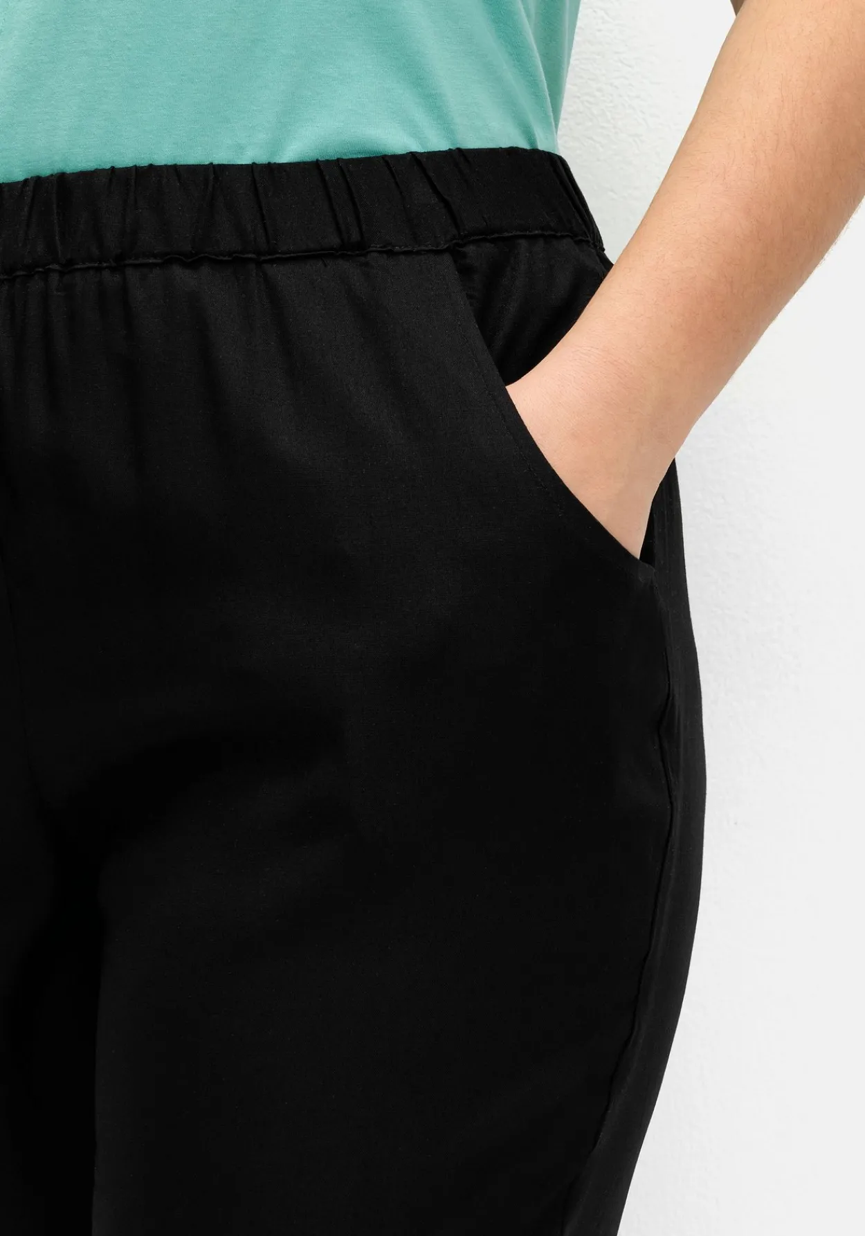 Weite, fließende Hose mit Bündchen am Saum<sheego Clearance