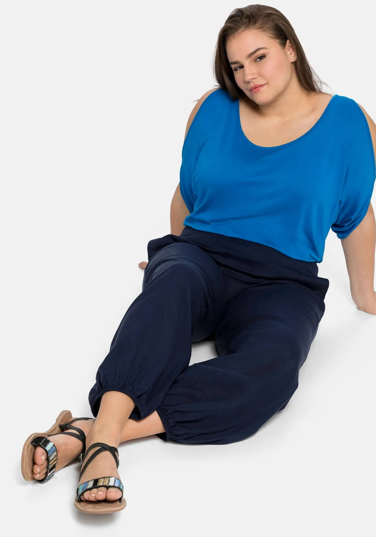 Weite Hose mit Smokbund, aus Viskose<sheego Online