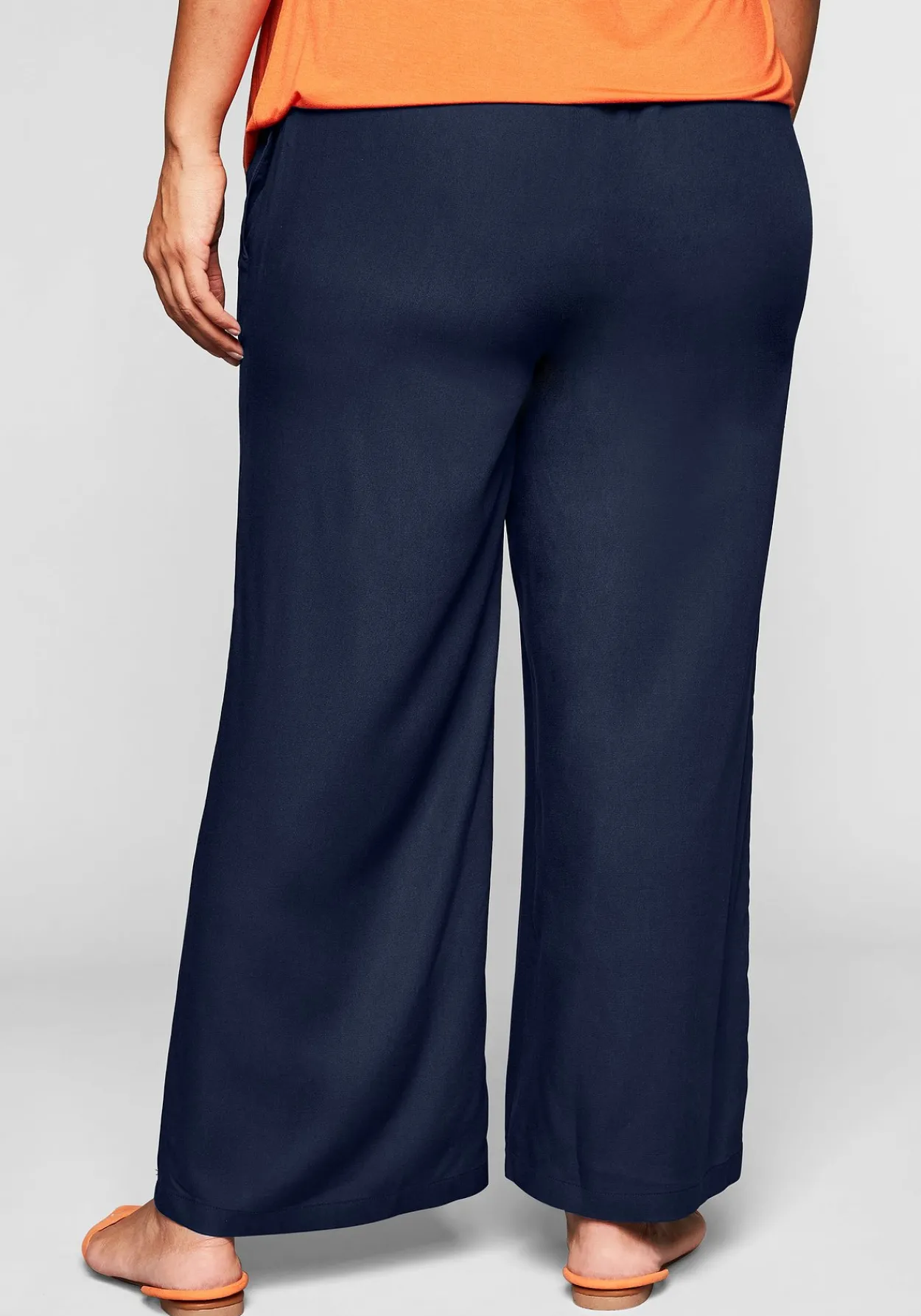 Weite Hose mit Smokbund und Taschen<sheego Sale