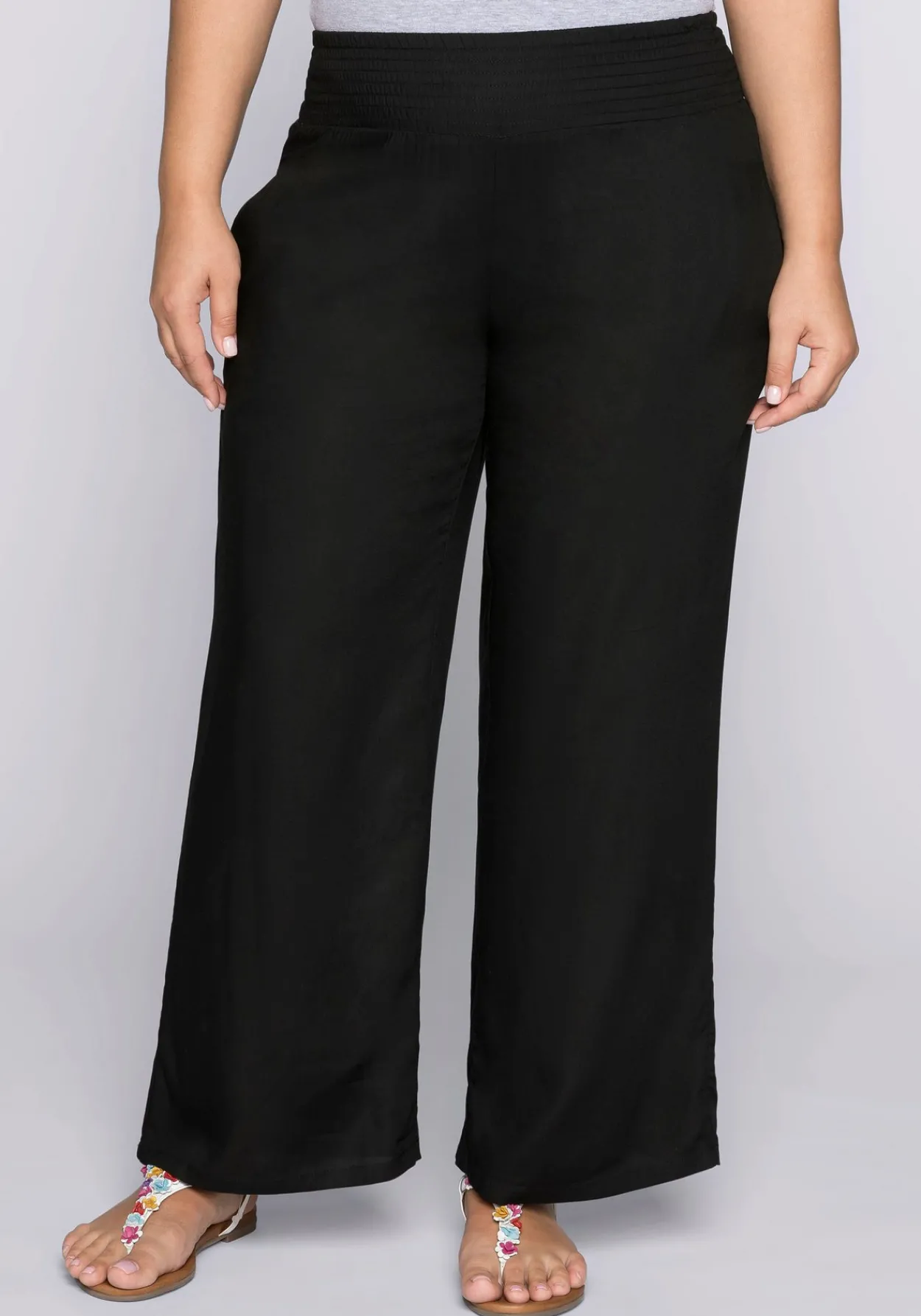 Weite Hose mit Smokbund und Taschen<sheego Fashion